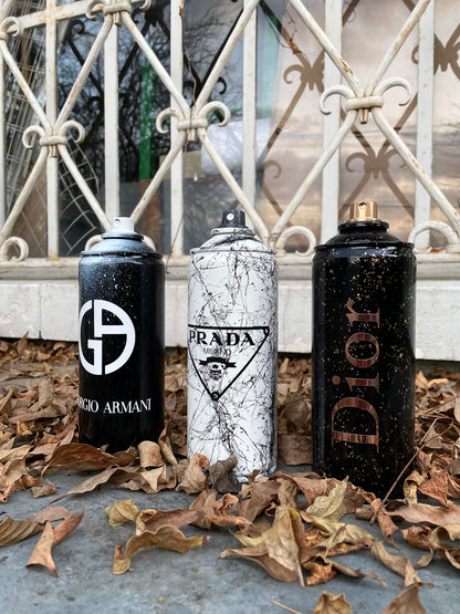 Spray can